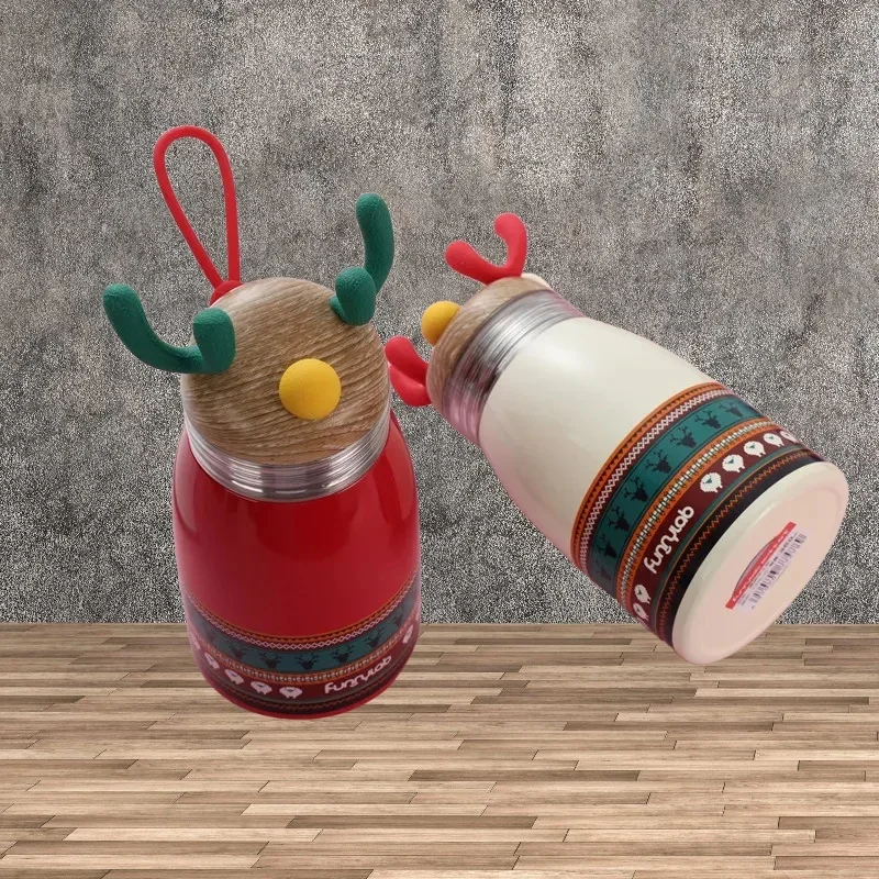 

Portable Handle Cartoon Insulated Cup with Christmas Reindeer Design 304 Stainless Steel Suitable for Students