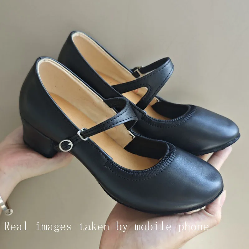Hot Sale Ballroom Latin Dance Shoes Women/Girls Tango Heeled Wholesale Modern Square Dance Shoes Rubber Soles