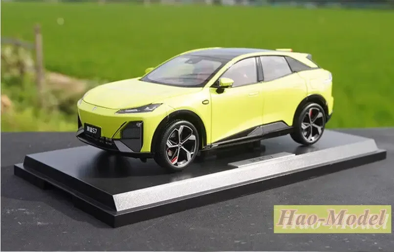 

1/18 для Changan DEEPAL S7, литая под давлением модель автомобиля, игрушки для мальчиков, подарки на день рождения, хобби, коллекция украшений, новая энергия, белый цвет