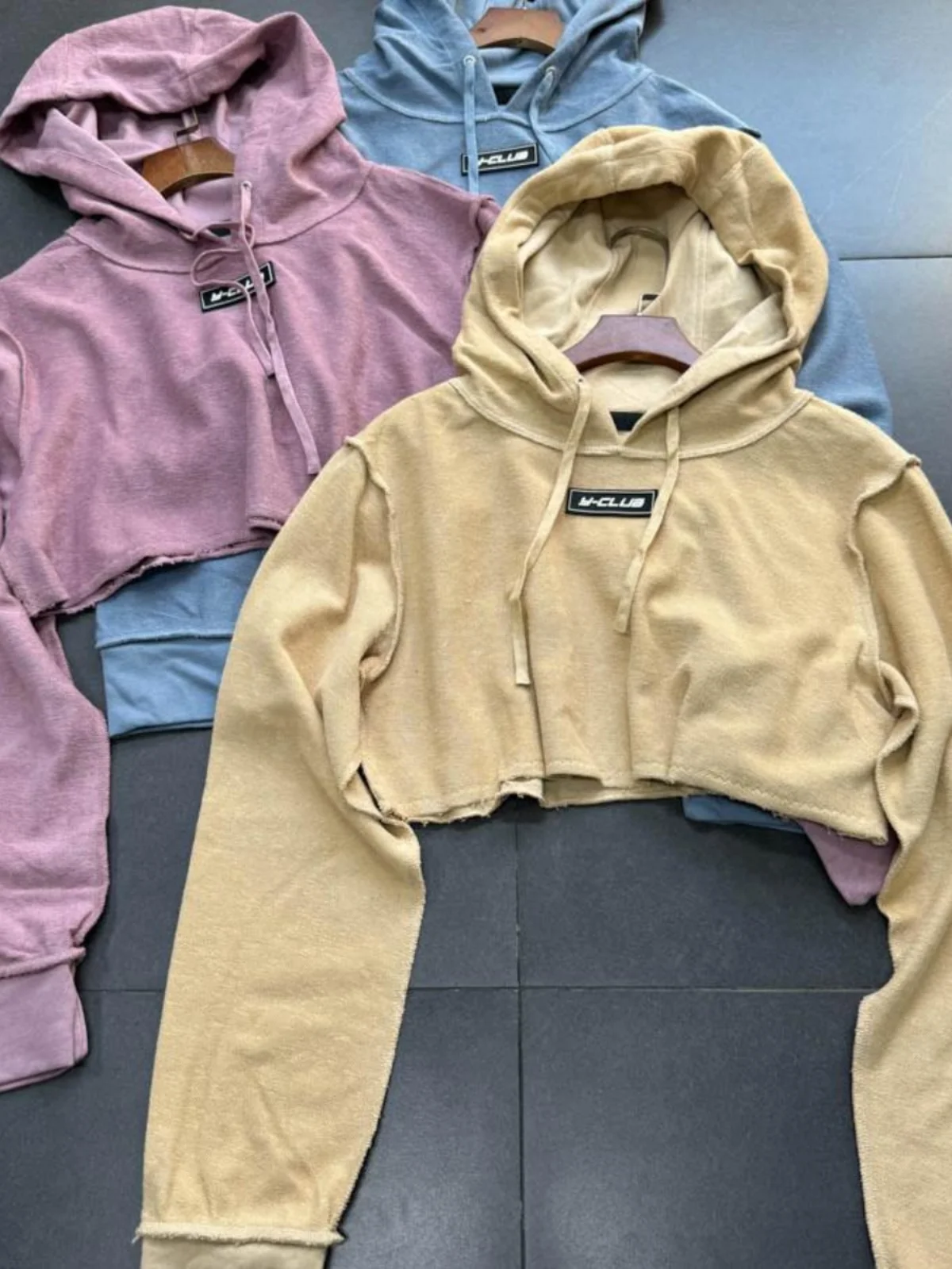 

Короткая толстовка с капюшоном из материала Yuyu Loop, новинка ранней осени, женская повседневная спортивная одежда, комплект из хлопковой ткани для женщин