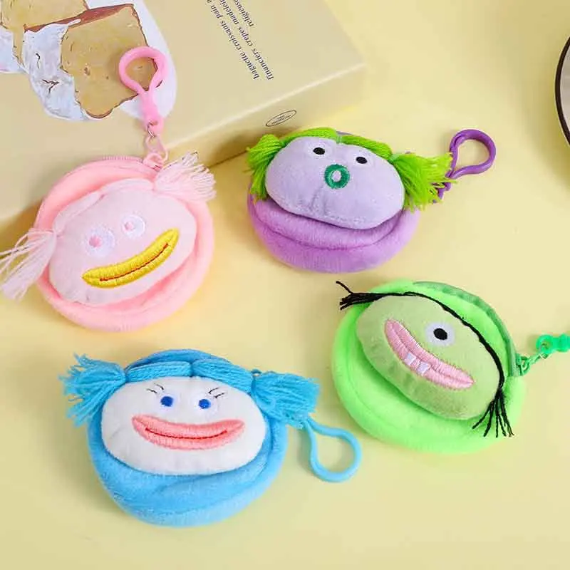 Simpatici capelli trecce bocca di salsiccia peluche portamonete creativo cartone animato bambola portafoglio cerniera portamonete USB auricolare portachiavi regalo per ragazze