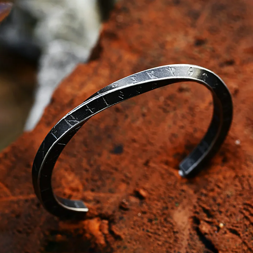 Neue Vintage 316L Edelstahl Mobius Armreifen Für Männer Mode Nordic Vikings Brief Armbänder Partei Schmuck Geschenke Großhandel