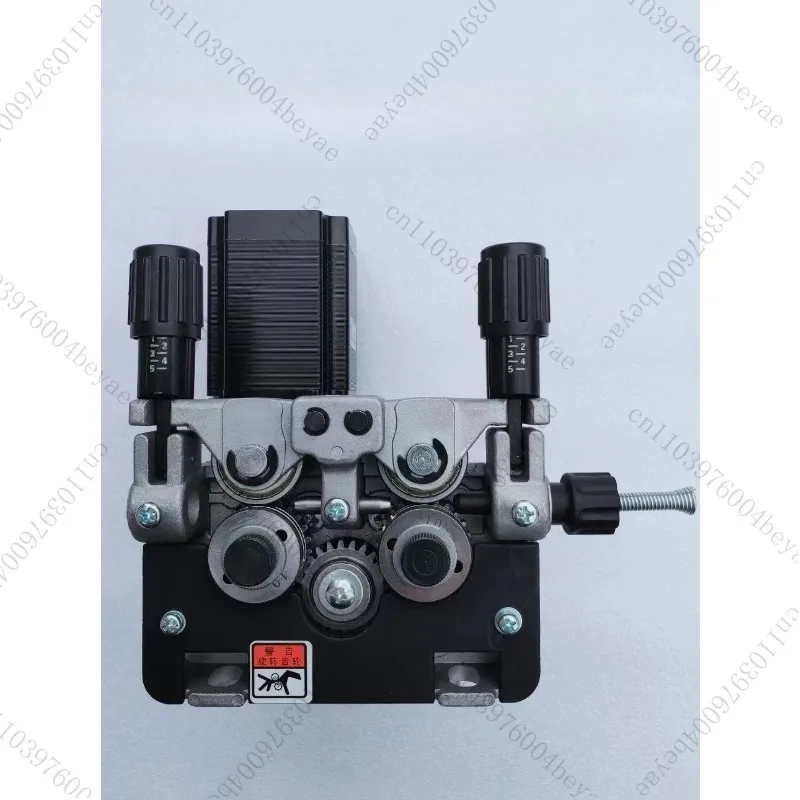 Stepping servo motor push wire feeding mechanism argon arc welding cold welding machine