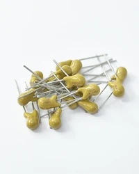 0.1UF/0.22/0.33/0.47/1/2.2/3.3/4.7/10UF/22UF/33UF/47UF 16V 25V 35V DIP Tantalio Condensatore x 100pcs