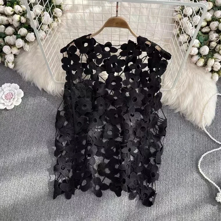 Korean Style Hollow Out Crochet Floral Vest Women Summer Holiday Beach Boho Cover-Up Fashion Ladies Casual Black White Tank Top