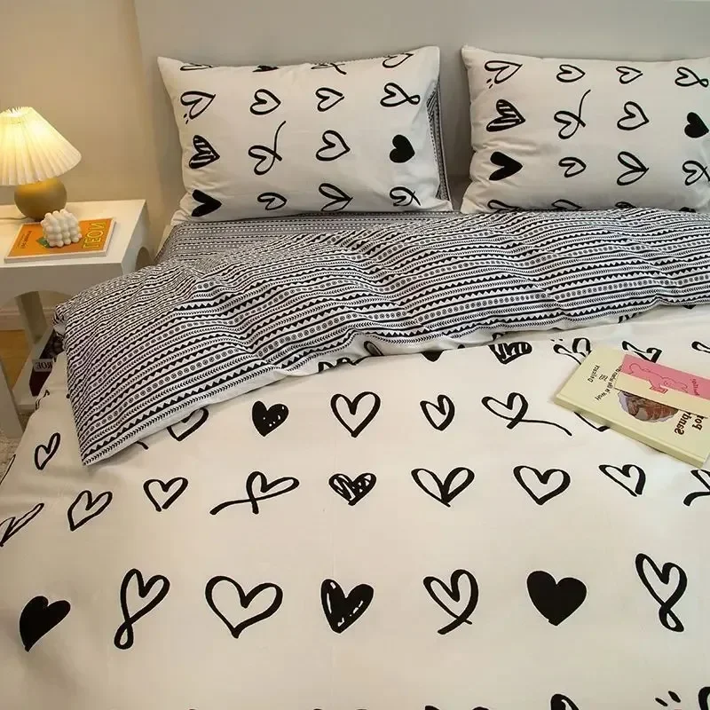 Simple Love Heart Bedding Set Girls Floral Duvet Cover Flat Sheet Pillowcase No Filling Soft Polyester Queen Bed Linens