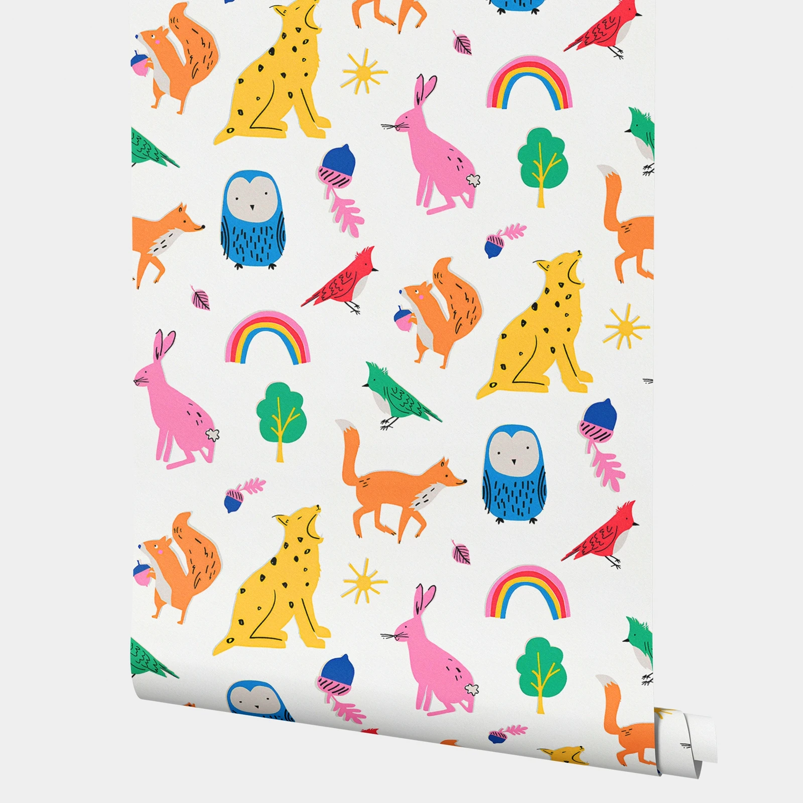 

Красочные наклейки на обои с лесными животными, яркое и игривое украшение для спальни, бумажная роспись для детской комнаты, 50 см * 300 см