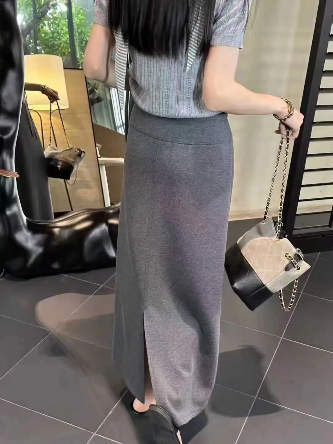 أوائل الخريف 2025 المرأة عالية الخصر مستقيم قطع تنورة الكورية Sle Dstring با سبليت عادية التخسيس تنورة طويلة