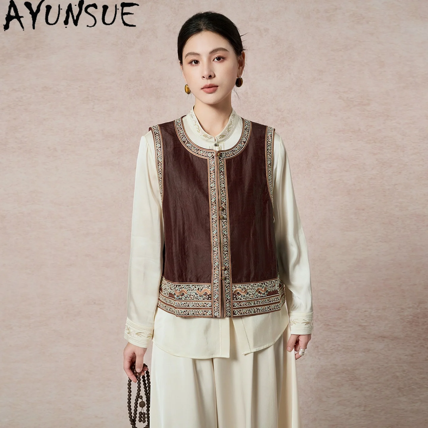 AYUNSUE 100% Mulberry Silk Vest for Women Xiangyunsha Chinese Style Women Tops Autumn Embroidered Vest Women 2026 Chaleco Mujer