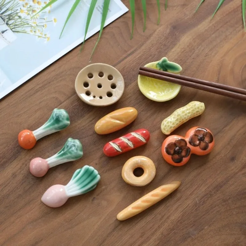 Random Style Vegetables and Fruits Chopsticks Rack Chopsticks Chopsticks Holder Ceramic Cute Ornaments Creative Home Ornaments