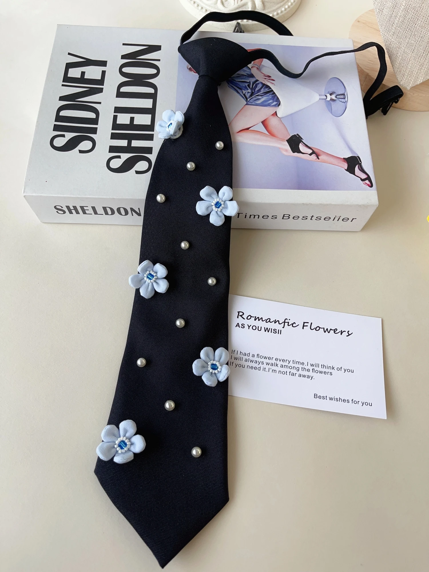 【2025 Neue Kollektion im Sanften Stil】Stoffblumen-Perlen-Dekoration Damen-Krawatte für Abendpartys, Verstellbares Halsband, Leichter Luxus, Doppelnutzung, Vielseitiges Frühlings-/Sommer-Accessoire, Elegantes Accessoire – Detail 4