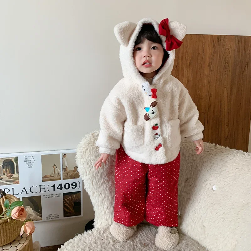 Girls Suits 2024 Autumn and Winter New Childrens Wear Girl Baby Cartoon Lamb Plush Coat Base Shirt Cotton Pants Three-piece Set