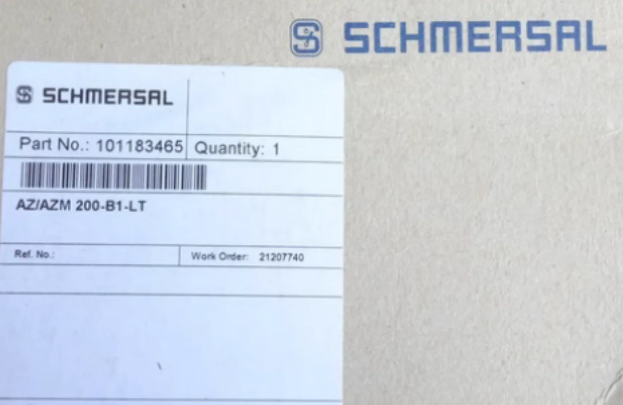 SCHMERSAL 101183465 New Safe Safety Switch AZ/AZM 200-B1-LT