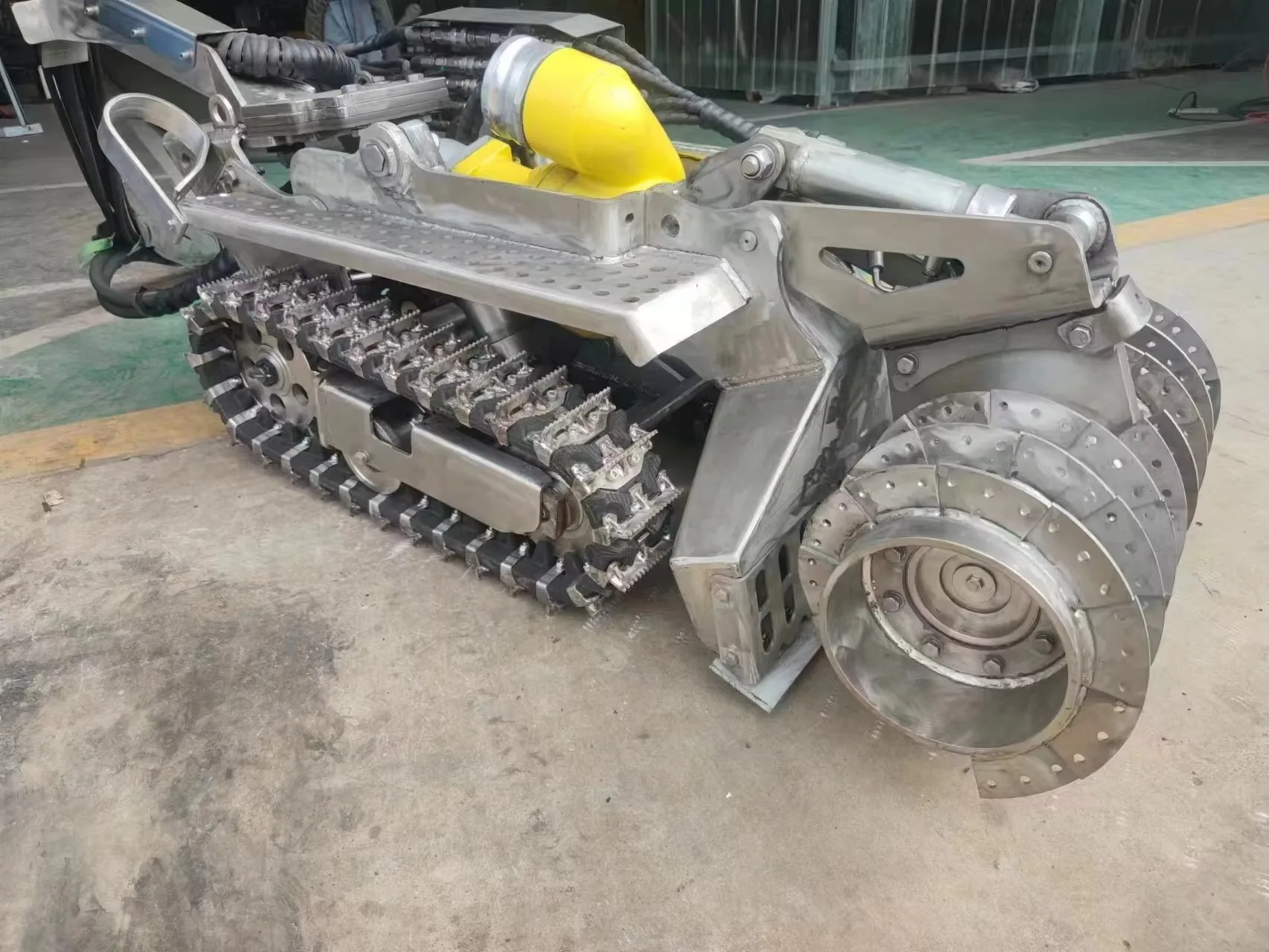 Eenvoudige bediening Verrassingsprijs Efficiënte sedimentverwijdering Geautomatiseerde intelligente baggerrobot