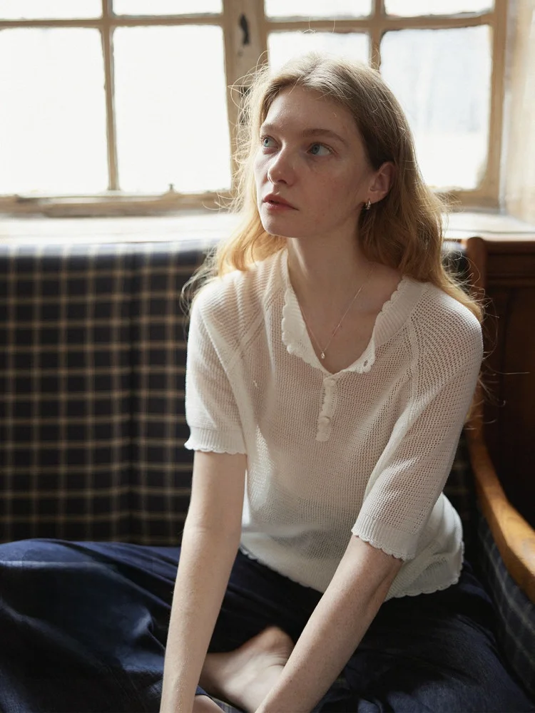 

Топ Nice People 2025SS с кружевной отделкой, коротким рукавом, ажурным узором ручной вязки, из смесового льна и вискозы, приталенный, с круглым вырезом