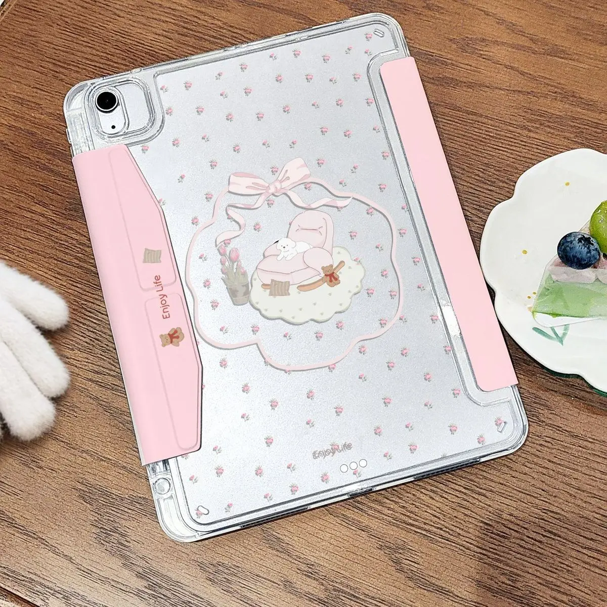 Gentle Pink Dog Bear 3-Y Fold iPad Case For iPad Pro 11 13in 2025 iPad Pro 12.9in Air7 10th 11th M4/5 Buckle Protective Cover