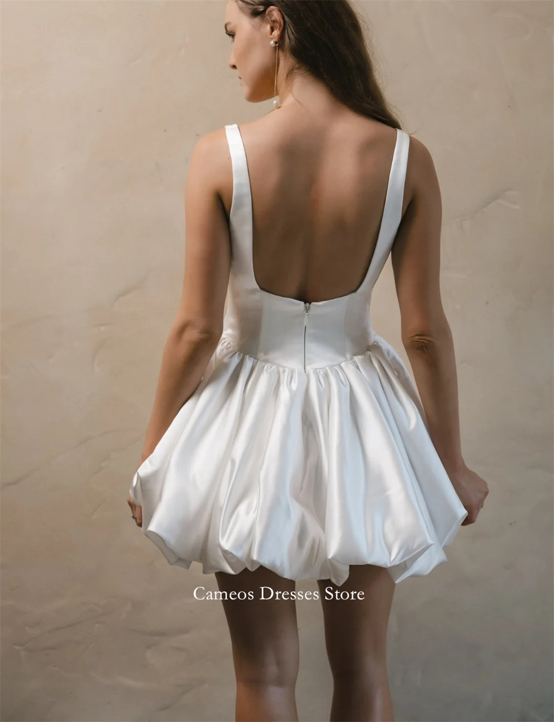 SONDR 맞춤형 스퀘어 넥 미니 위 Kne 웨딩 드레스 간단한 a 라인 새틴 백리스 한국 신부 가운 여성 신부 드레스