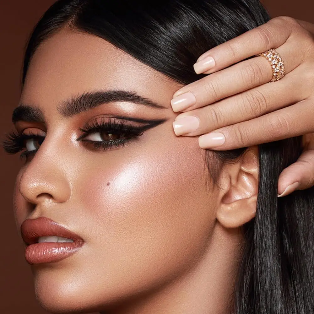 クイックアイメイク再利用可能なレイジーアイシャドウスティックまつげステッカー暑い天候の初心者パーティー参加者向けの優しいつけまつげ