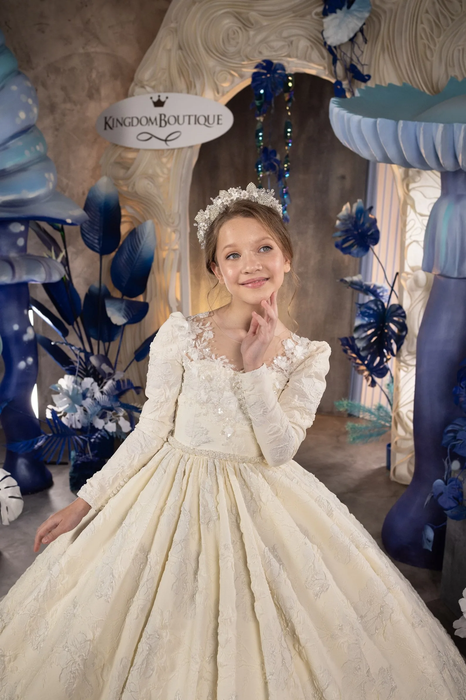 Custom Flower Girl Dress Wedding Gown Birthday Party Pageant Long Sleeve Lace Ball Gown With Train فساتين اطفال