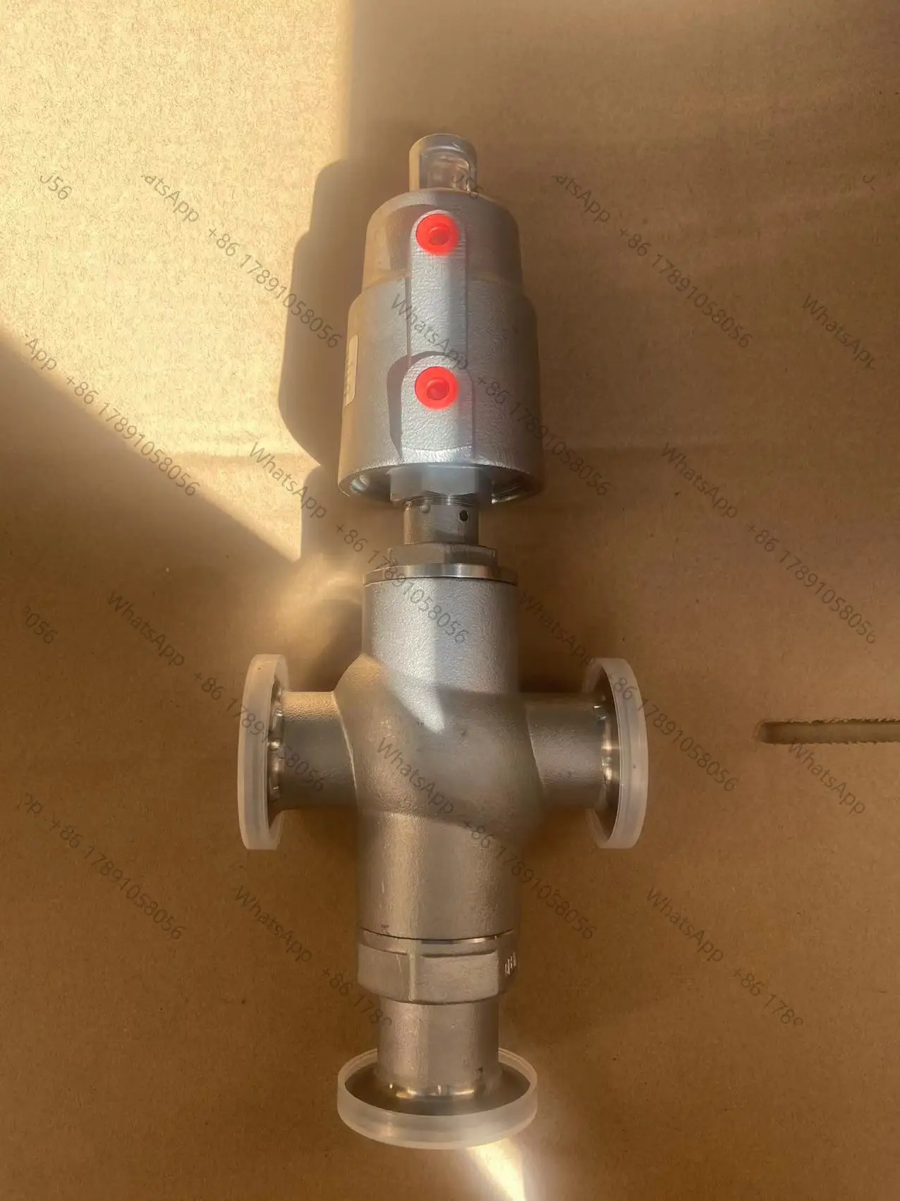 Pneumatic 3-way angle seat piston stop shut-off valve