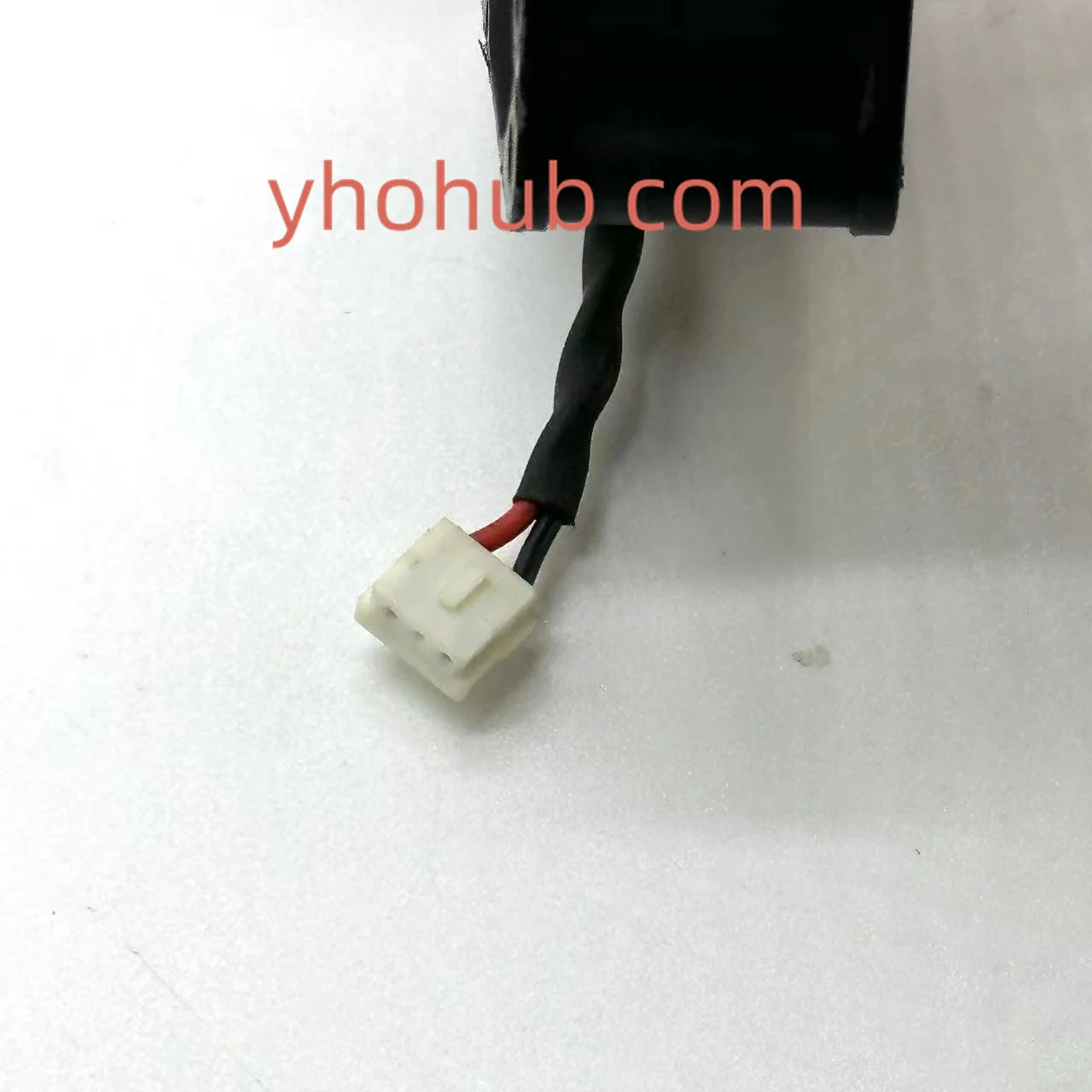 日本電産 D04G-24TS2 01 DC 24V 0.17A 40x40x20mm 2 線式サーバー冷却ファン