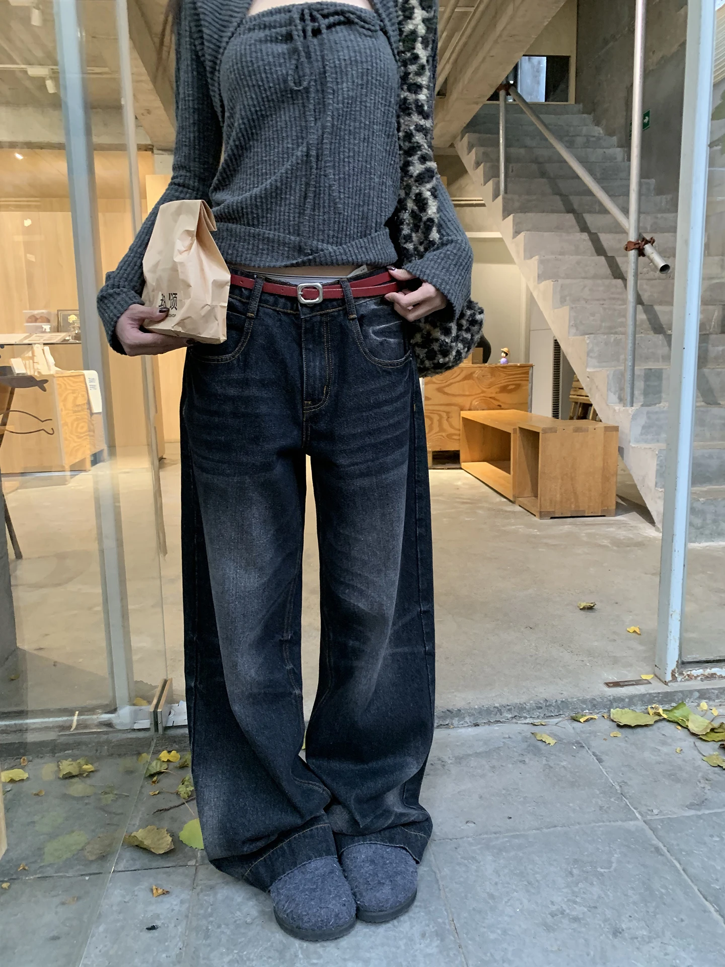 

Красные джинсы Celebri, женские, свободного кроя, прямые, зимние, модные, американского стиля, темного цвета, повседневные, с низкой посадкой, широкие...