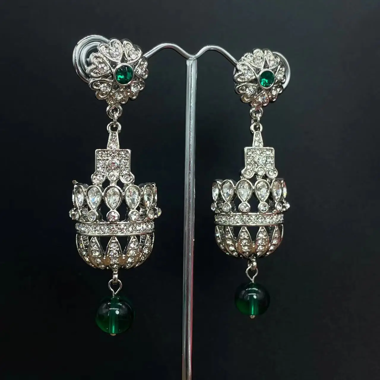 Bilincolor Luxury Vintage Rhinestone White and Emerald Green Aros Aeolian Bell Earrings for Women Greece Style Wedding Jewelry