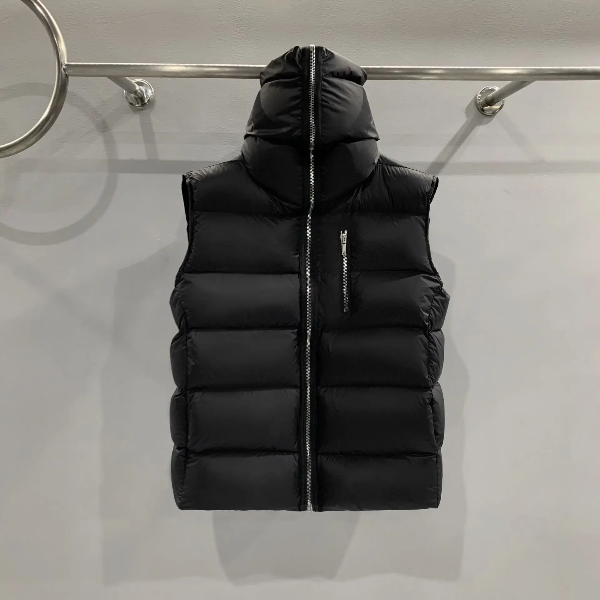 24ss Rick Vest Streetwear Sleeveless Hooded Owens Down Jackets Fashion Casual Zip Coat High Street Overcoat Punk RO Jackets