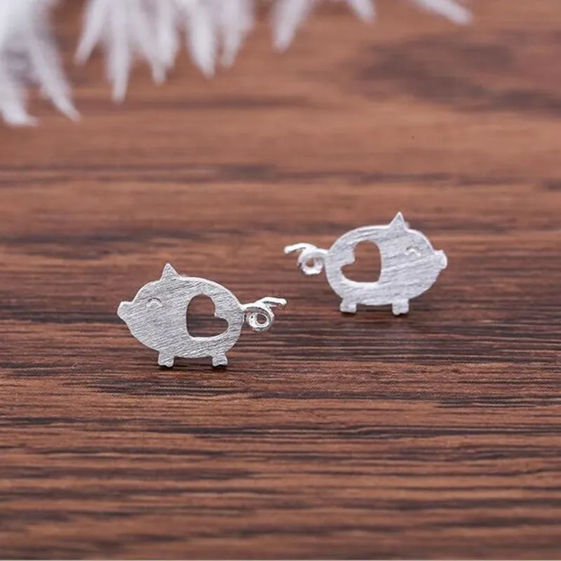 New Popular Cute Pig 925 Sterling Silver Fashion Jewelry Fresh Drawing Sweet Animal Hollow Love Heart Shaped Stud Earrings  E181
