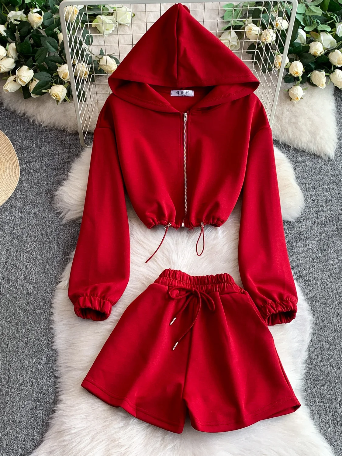 Set Pakaian Olahraga Modis Wanita Kasual Jaket Hoodie Resleting Berikat Pinggang Celana High Waist Pelangsing Set Dua Potong Santai