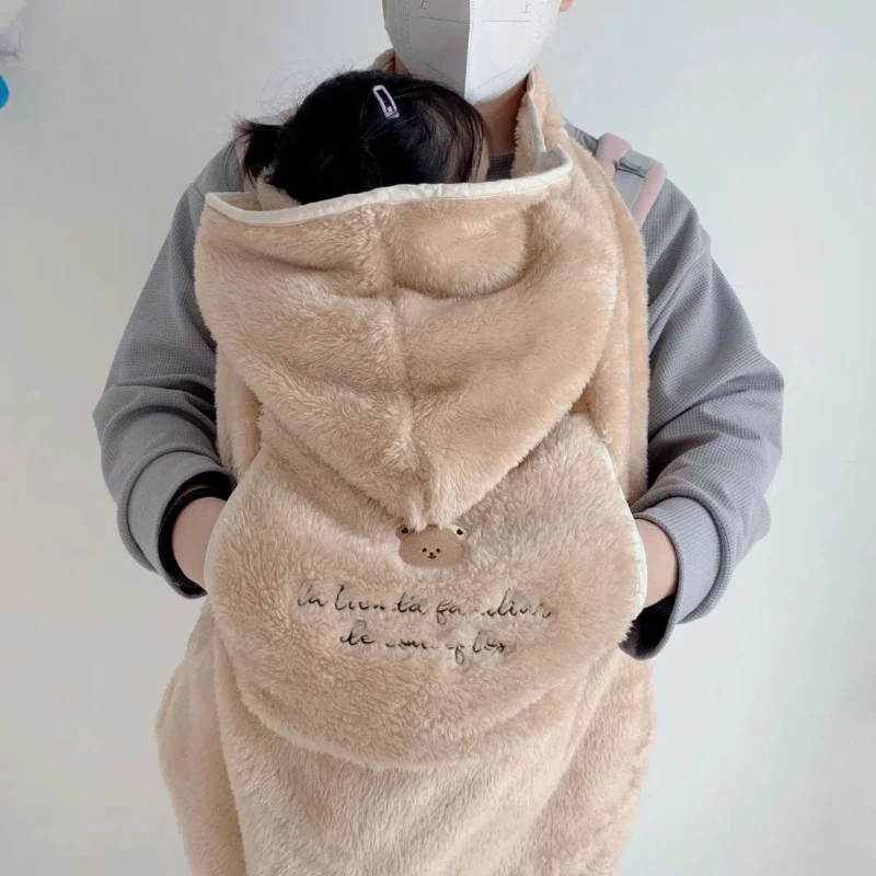 Morbida coperta per bambini cartone animato in pile corallo ricamato fasce invernali caldo piumino copertura per passeggino mantello per neonati coperte per pisolino