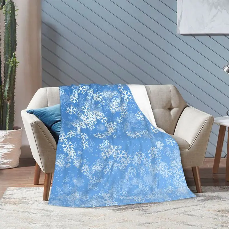 Snowflake Throw Blanket Sofa Cover Christmas Gift  Decor Soft Cozy Microfiber Flannel Huggl Bed Bench