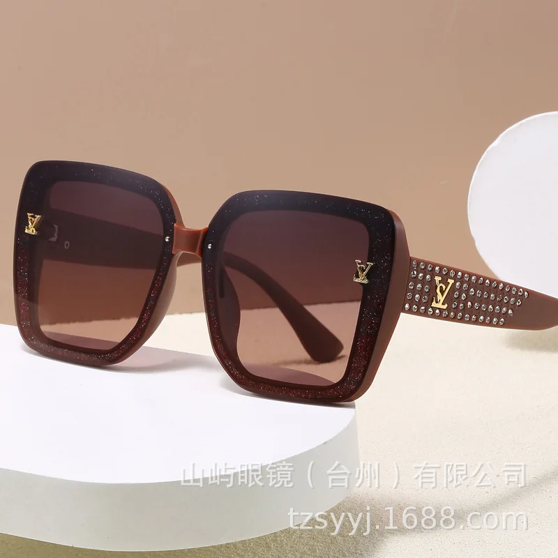 

New Sunglasses Women Fashion Trendy Premium Sun UV Protection Hot Selling Versatile​ 2026