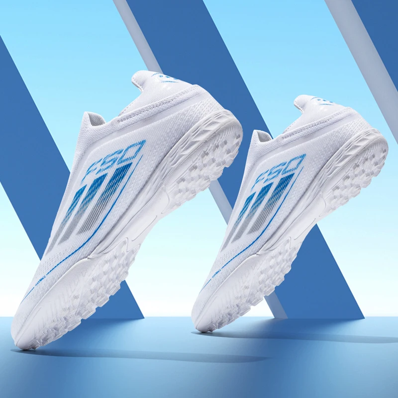 

2025 New Men‘s Soccer Shoes Low Top Breathable Football Boots Non-Slip Futsal Training Sneakers Outdoor Ankle Spikeless Soccer S