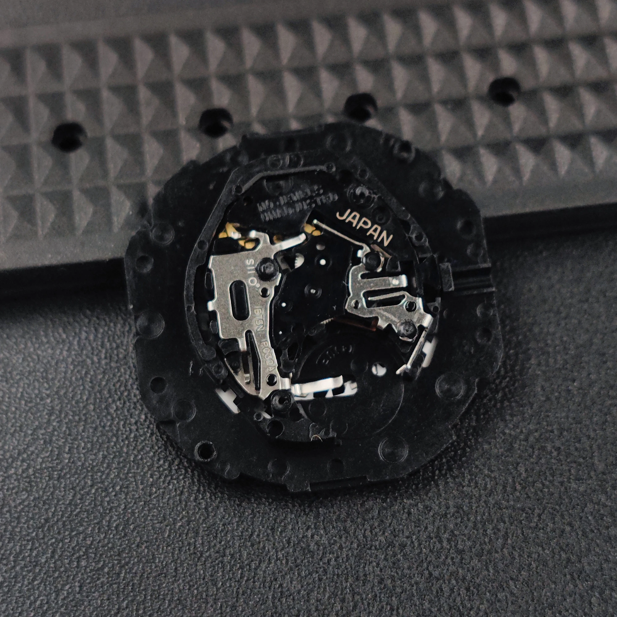 Japan Genuine PC32 Quartz Movement Standard 3 Hands Analog Mechanism PC32A with Battery Mod Watch Replace Parts