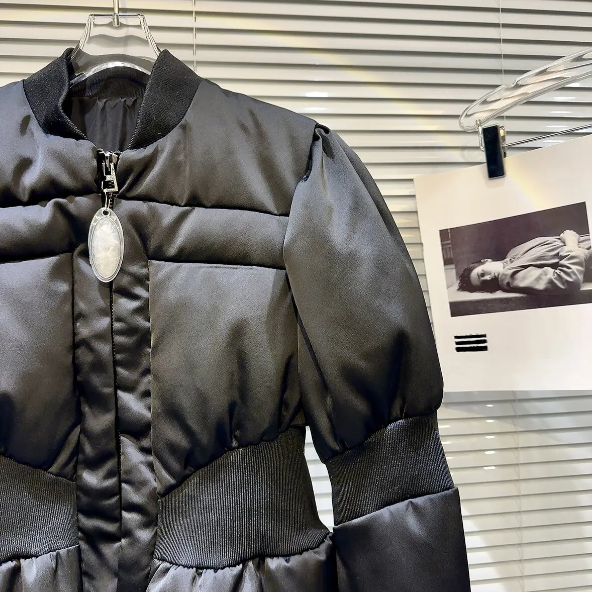 DEAT 2026 Winter New Items Fashion Women's Thread Waist Design Warm Jacket Casual Solid Color Zipper Cotton Padded Coat 11A01161
