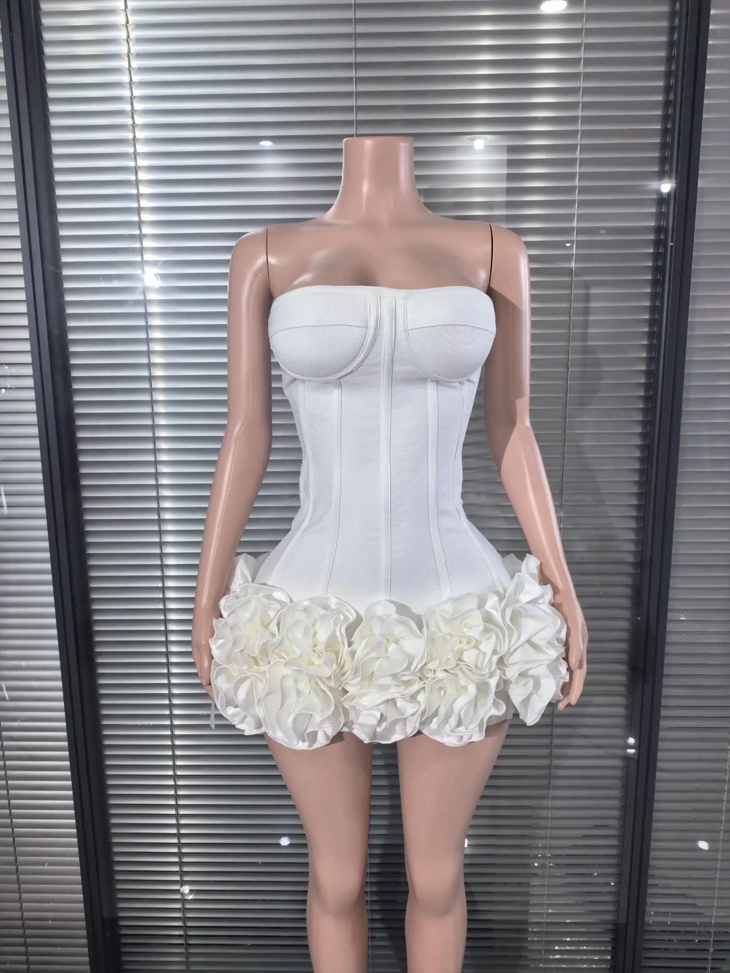 Wit Zwart Vrouwen Sexy Strapless Volledige Bloemen Bodycon Mini Bandage Jurk Verjaardagsfeestje Mode Kerstavond Feestjurk