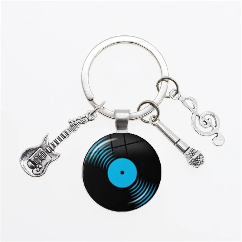 Creative Gramophone Music Themed Keychain Ring Charm Music Retro Vinyl Keychain Vinyl Record Picture Musician Accessories Gift view 3