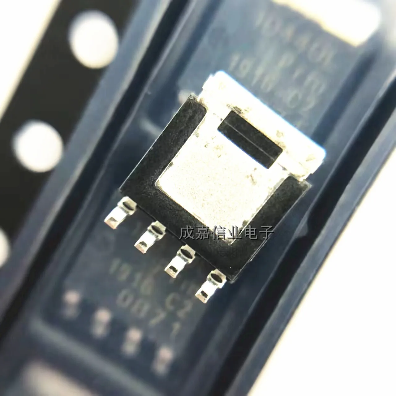 10pcs/Lot PSMN1R4-40YLDX SOT-669-5 N-Channel MOSFETs 100A 40V 1.4mOhms Operating Temperature:- 55 C-+ 175 C
