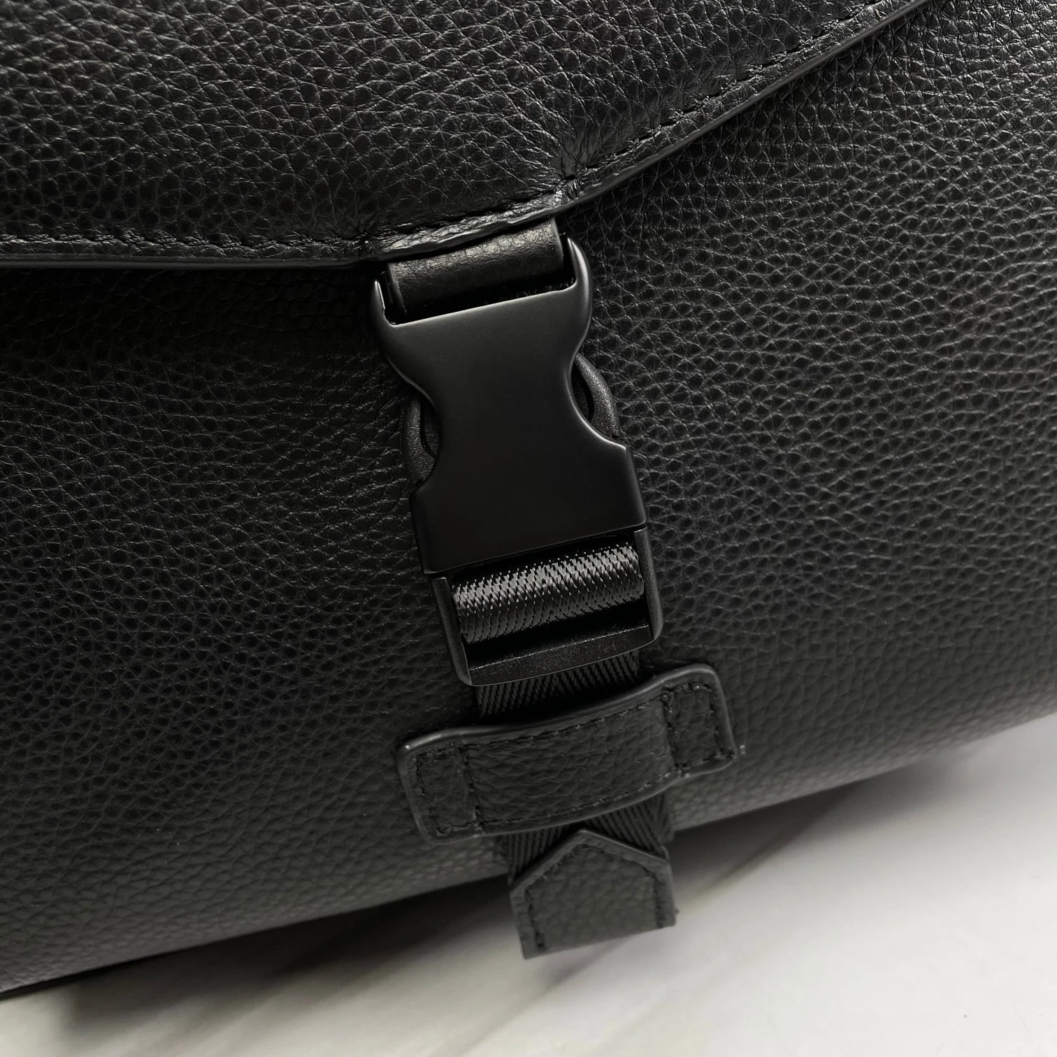 Classic Mens Backpacks Fashion Minimalist High Quality Laptop Business Commuter Daypack Computer Bag for Daily Work Travel