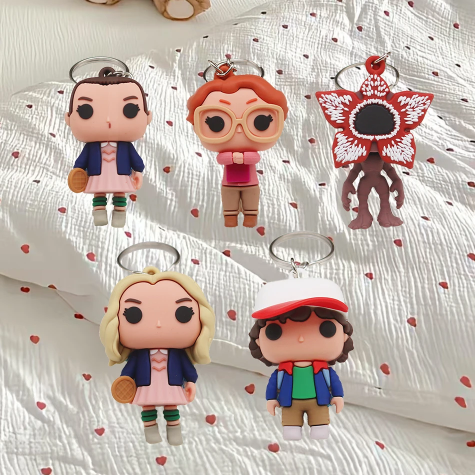 Porte-clés en PVC de dessin animé, figurines mignonnes à collectionner pour enfants, jouet de décoration, cadeau d'anniversaire