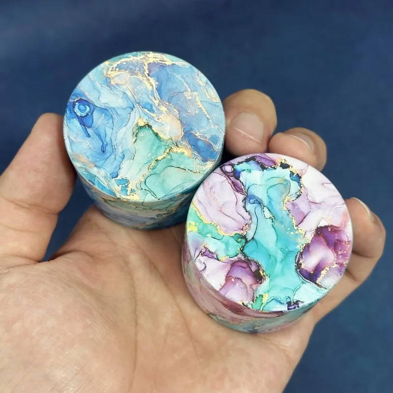 2 بوصة عشب طاحونة التوابل دليل كسارة معدنية مدقة الفلفل هاون الملح قاطعة المطحنة 4-Layers طاحونة أدوات التدخين اكسسوارات