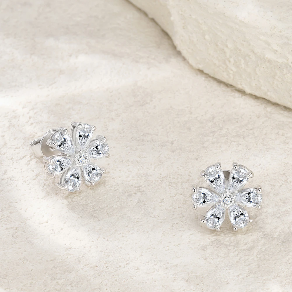 Cluster Flower Full Moissanite - đánh giá và giá Cluster Stud Ear