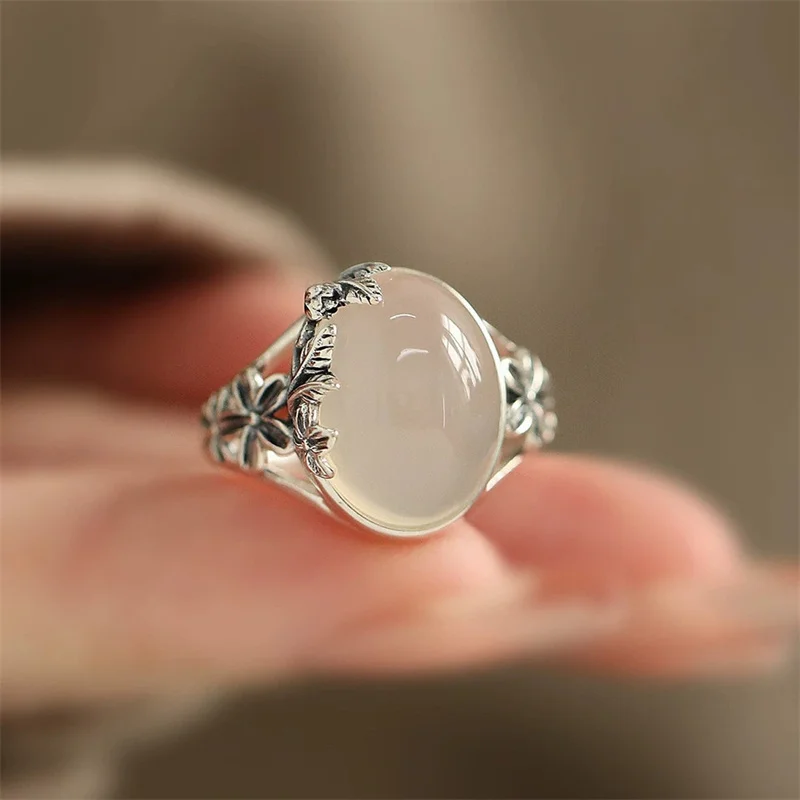 

New Arrival Retro Flower Crystal Egg-shaped Ring Women Jewelry Temperament Fresh Clear Stone Ring Female Hand Accessories
