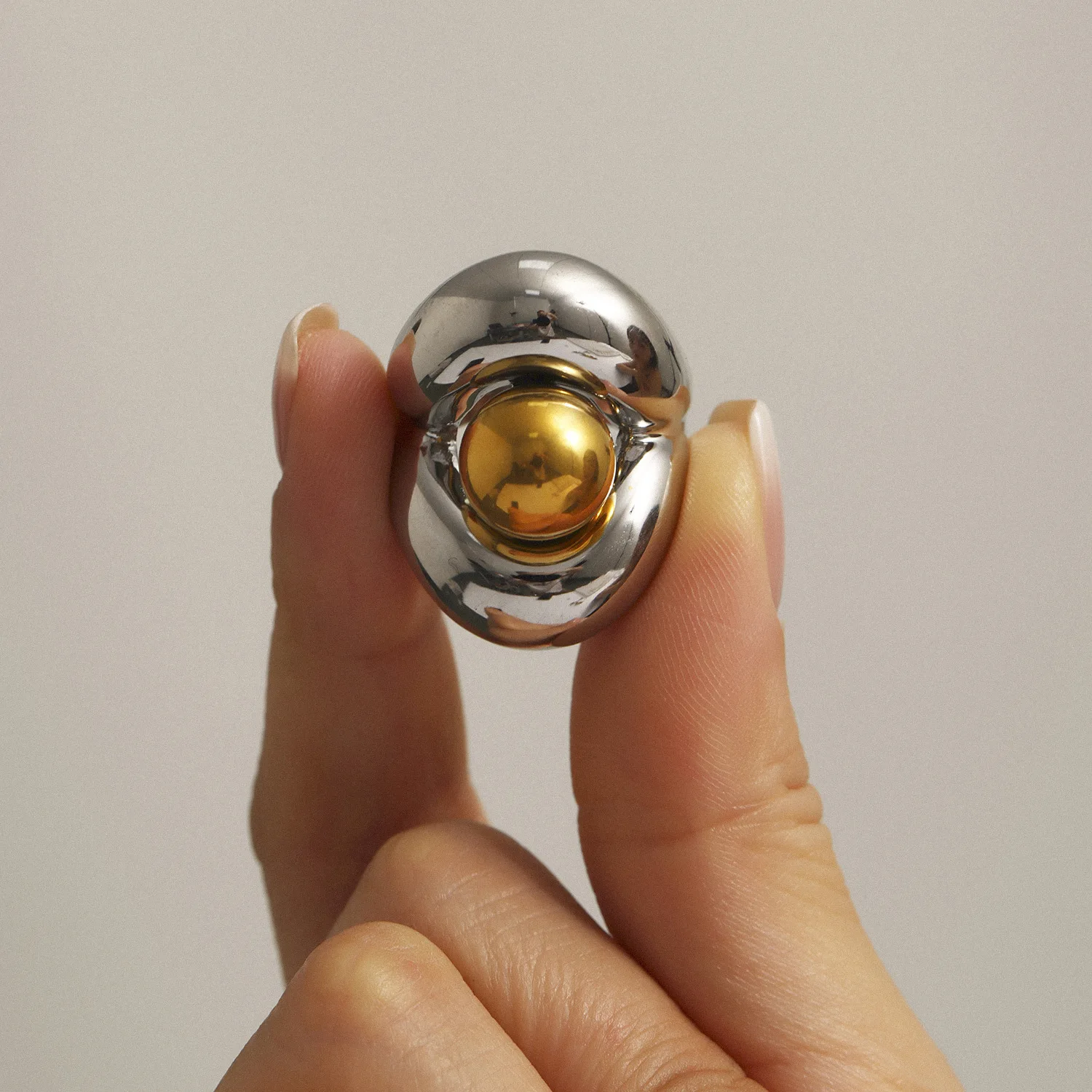 TOSOKO الفولاذ المقاوم للصدأ مطلي طبقة مزدوجة حبة الدائري مع عدم وجود يتلاشى مبالغ فيها السبابة البنصر للنساء A039