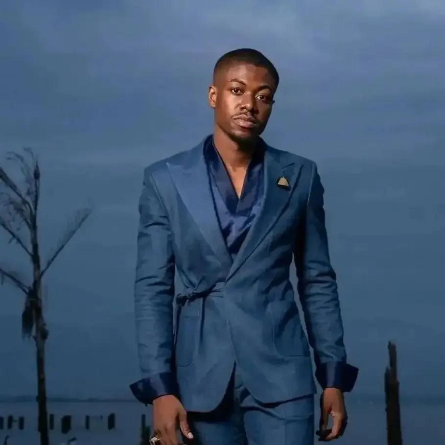 Traje italiano de alta gama para hombre con cinturón, conjunto de boda de 2 piezas ajustado, traje de fiesta de graduación para novio a la moda para hombre