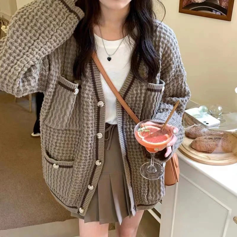 

2023 New Waffle Sweater Cardigan Women Lazy Style Spring and Fall Solid Color Loose V-neck Knitted Cardigan Tops Female