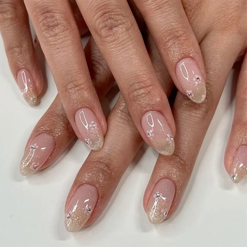 24 pièces jaune Floral français Design bâton sur les ongles Simple frais court ovale amovible manucure Art couverture complète faux ongles presse Ons