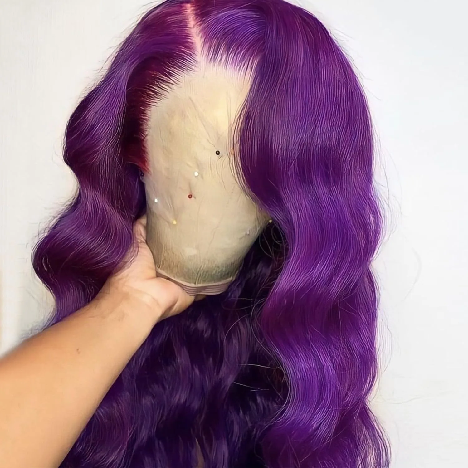 Peruca Sintética de Renda Frontal 32 Polegadas Roxo Escuro com Ondas Corporais 13x4 HD 180 Densidade Pré-Plucked Pronta para Usar