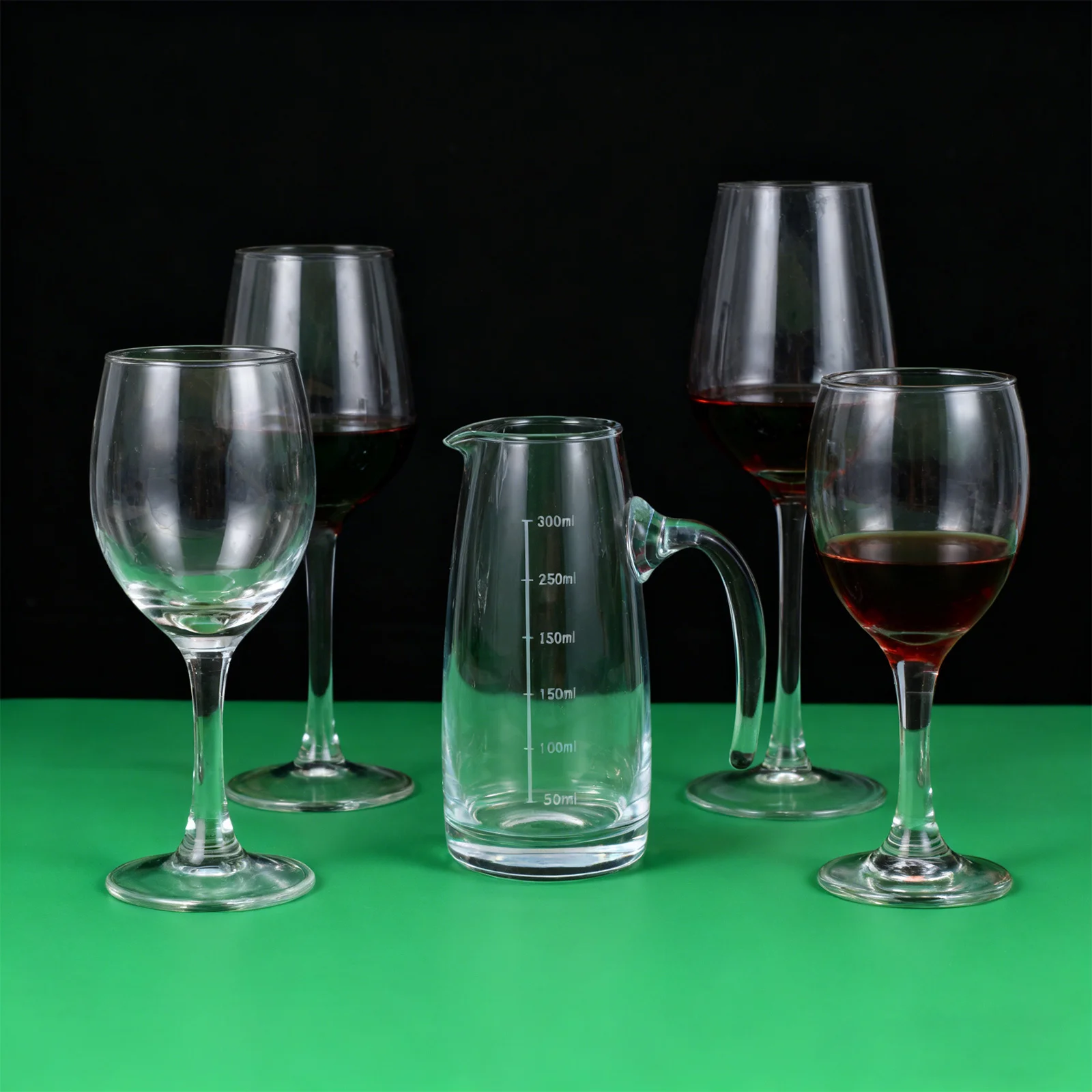 

2Pcs Small Glass Wine Decanter 300Ml Clear Carafe with Marked Handle Precise Pour Control Wine Aerator Pitcher for Single